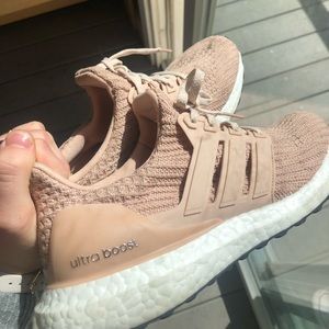 WORN ONCE PINK ULTRA BOOSTS perfect condition